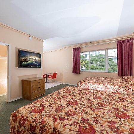 Ocean Beach Hotel 마이애미 비치 외부 사진
